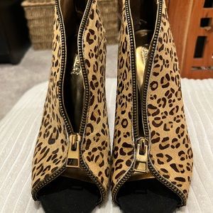 Carlos Santana Shoes Veruca Leopard Print Size 7